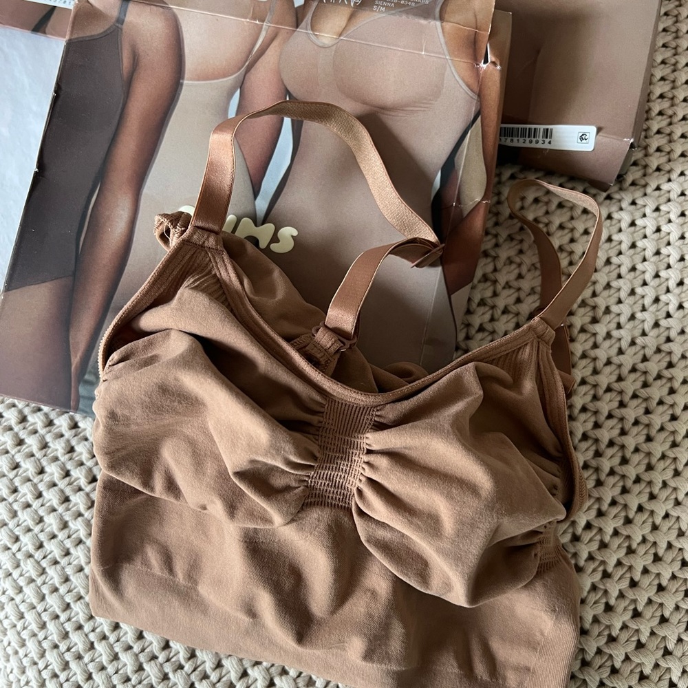 SEAMLESS SCULPT BRIEF BODYSUIT SM Siena